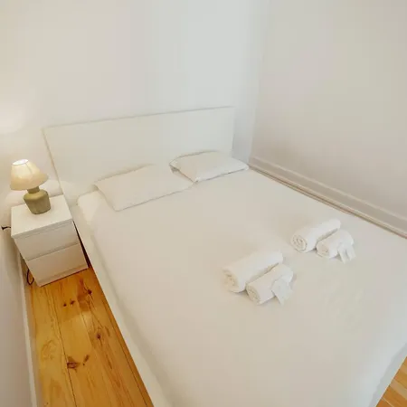 Cozy Almada By Hosty * Porto