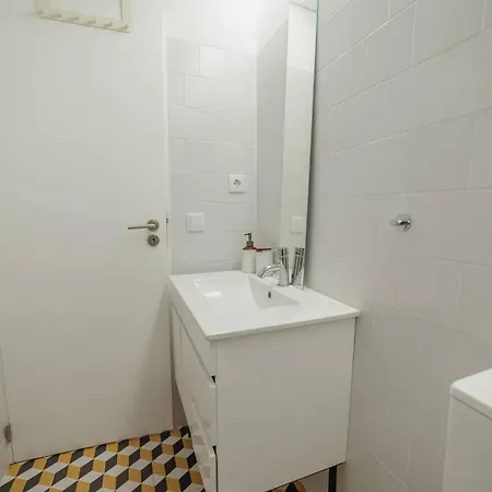 Daire Cozy Almada By Hosty Porto
